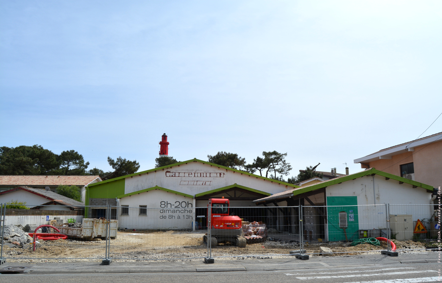 Le Carrefour Contact du Cap Ferret est en travaux - Avril 2022