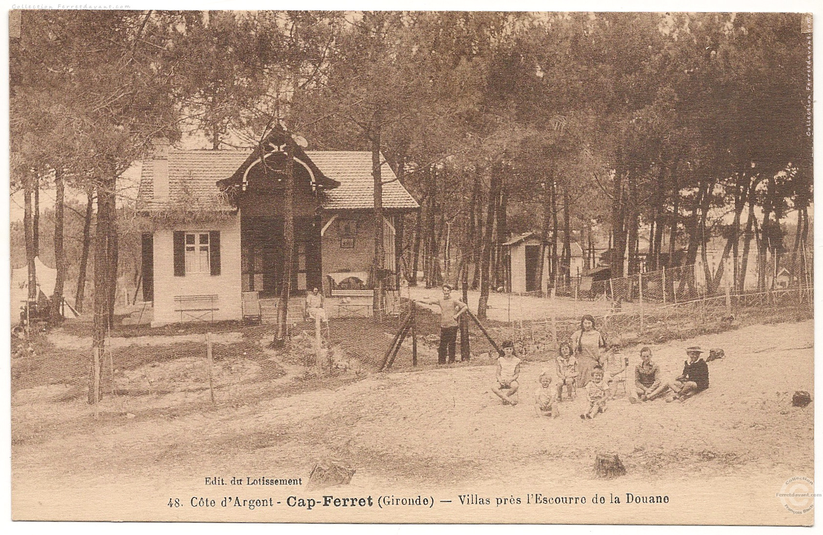 Carte postale ancienne ou photo de la collection Ferret d'Avant